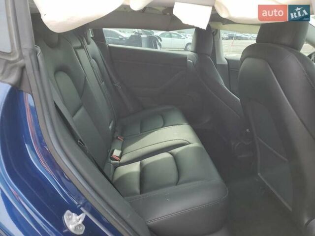 Синій Тесла Модель 3, об'ємом двигуна 0 л та пробігом 121 тис. км за 11900 $, фото 12 на Automoto.ua