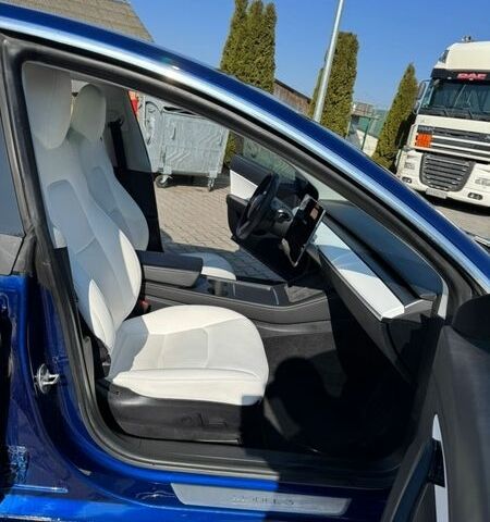 Синий Тесла Модель 3, объемом двигателя 0 л и пробегом 67 тыс. км за 17500 $, фото 8 на Automoto.ua