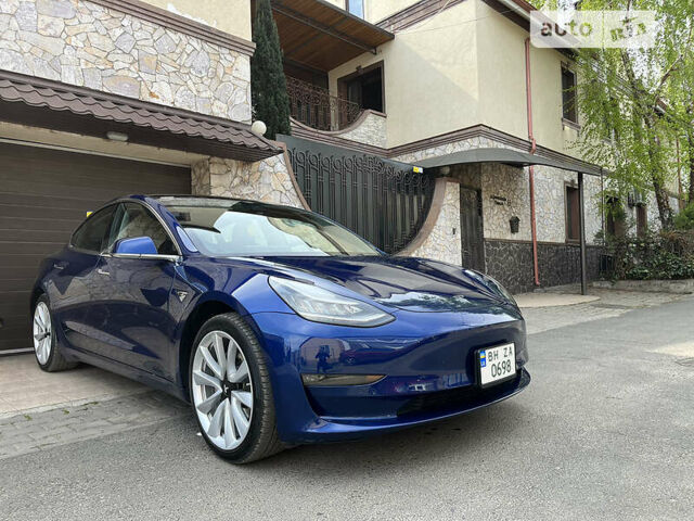 Синій Тесла Модель 3, об'ємом двигуна 0 л та пробігом 32 тис. км за 31500 $, фото 1 на Automoto.ua