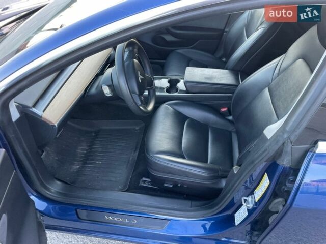 Синий Тесла Модель 3, объемом двигателя 0 л и пробегом 183 тыс. км за 14500 $, фото 11 на Automoto.ua