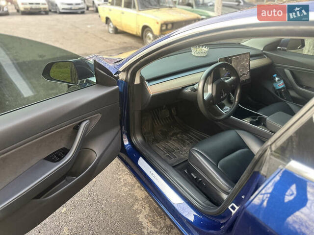 Синий Тесла Модель 3, объемом двигателя 0 л и пробегом 120 тыс. км за 17450 $, фото 11 на Automoto.ua