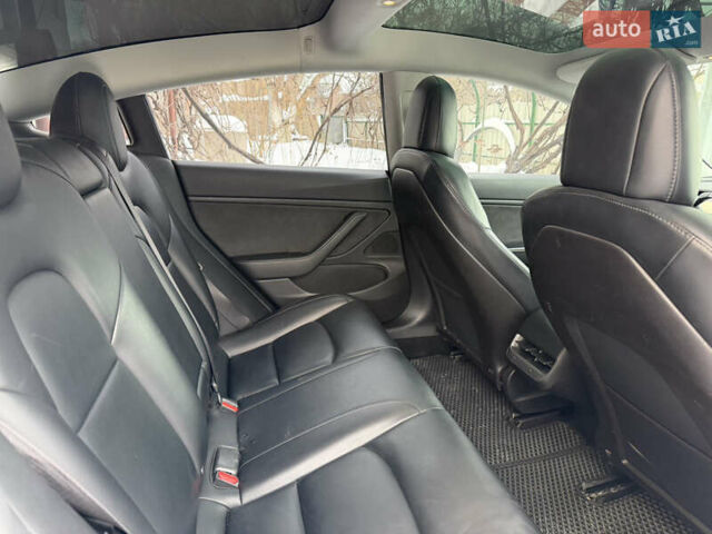 Синий Тесла Модель 3, объемом двигателя 0 л и пробегом 121 тыс. км за 19800 $, фото 14 на Automoto.ua