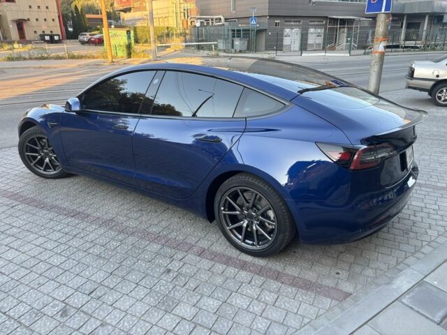 Синий Тесла Модель 3, объемом двигателя 0 л и пробегом 118 тыс. км за 16000 $, фото 4 на Automoto.ua
