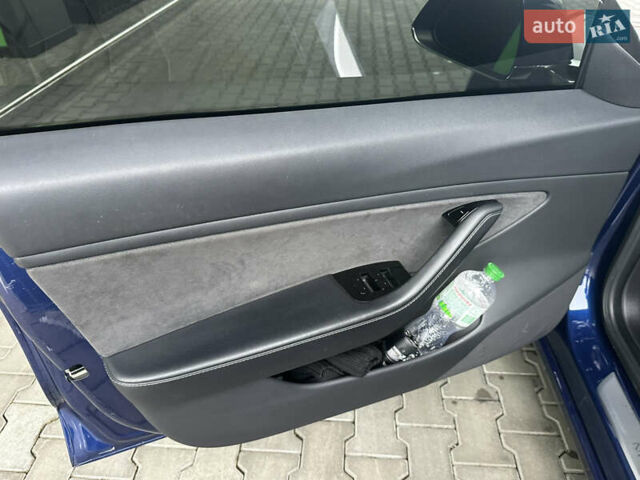 Синий Тесла Модель 3, объемом двигателя 0 л и пробегом 80 тыс. км за 15900 $, фото 43 на Automoto.ua