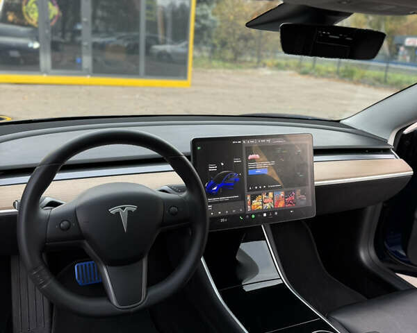 Синій Тесла Модель 3, об'ємом двигуна 0 л та пробігом 111 тис. км за 15000 $, фото 16 на Automoto.ua