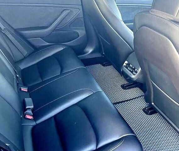 Синий Тесла Модель 3, объемом двигателя 0 л и пробегом 64 тыс. км за 14000 $, фото 5 на Automoto.ua