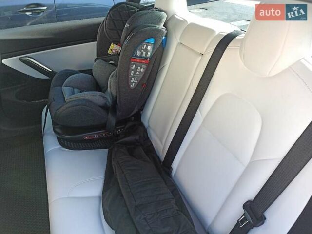 Синий Тесла Модель 3, объемом двигателя 0 л и пробегом 53 тыс. км за 20500 $, фото 15 на Automoto.ua