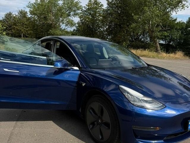 Синій Тесла Модель 3, об'ємом двигуна 0 л та пробігом 84 тис. км за 16700 $, фото 1 на Automoto.ua