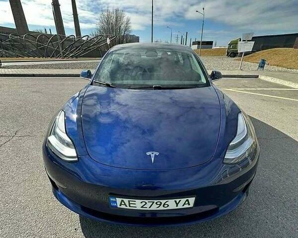 Синий Тесла Модель 3, объемом двигателя 0 л и пробегом 105 тыс. км за 12700 $, фото 1 на Automoto.ua