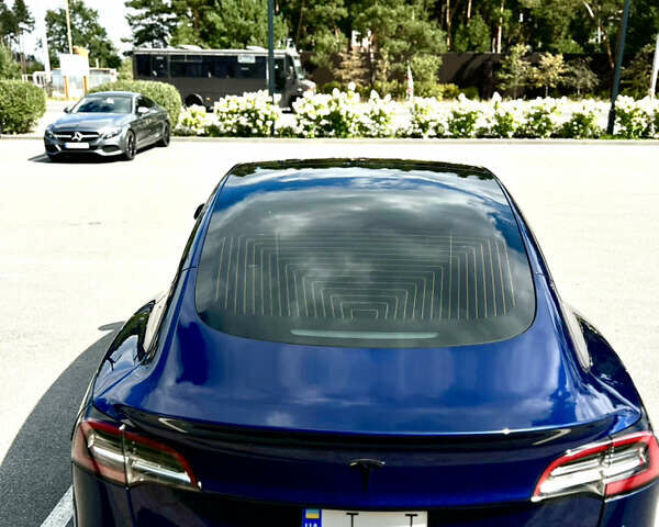 Синий Тесла Модель 3, объемом двигателя 0 л и пробегом 110 тыс. км за 18500 $, фото 4 на Automoto.ua