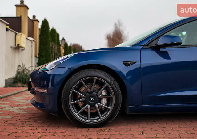 Синій Тесла Модель 3, об'ємом двигуна 0 л та пробігом 77 тис. км за 19999 $, фото 9 на Automoto.ua