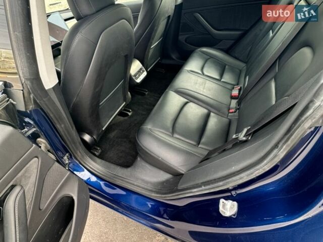 Синій Тесла Модель 3, об'ємом двигуна 0 л та пробігом 135 тис. км за 15500 $, фото 12 на Automoto.ua