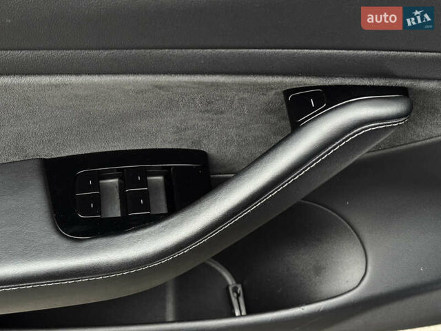 Синий Тесла Модель 3, объемом двигателя 0 л и пробегом 114 тыс. км за 19500 $, фото 19 на Automoto.ua