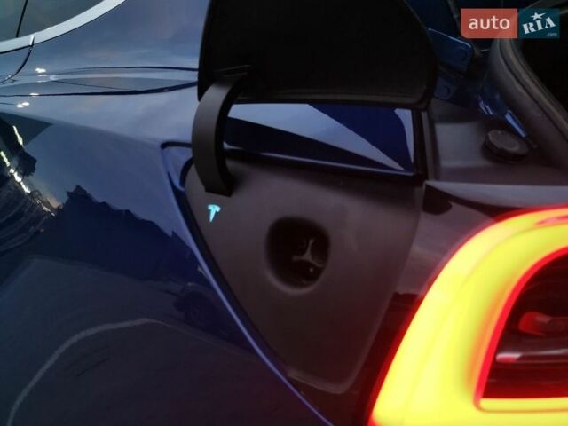 Синій Тесла Модель 3, об'ємом двигуна 0 л та пробігом 157 тис. км за 16500 $, фото 14 на Automoto.ua