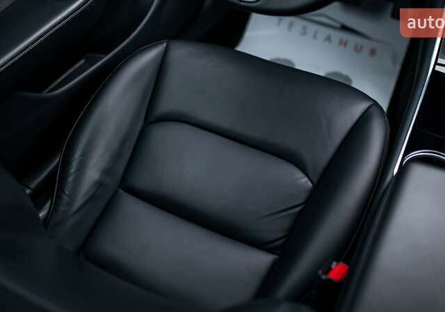 Синій Тесла Модель 3, об'ємом двигуна 0 л та пробігом 77 тис. км за 19999 $, фото 31 на Automoto.ua