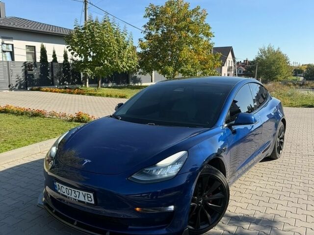 Синий Тесла Модель 3, объемом двигателя 0 л и пробегом 122 тыс. км за 19500 $, фото 1 на Automoto.ua