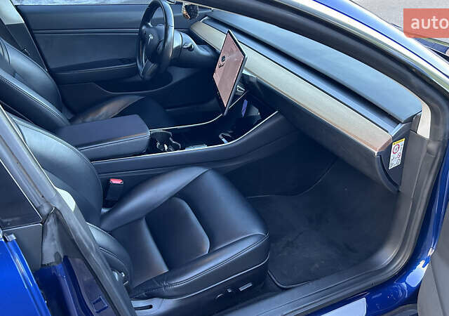 Синий Тесла Модель 3, объемом двигателя 0 л и пробегом 190 тыс. км за 17700 $, фото 27 на Automoto.ua