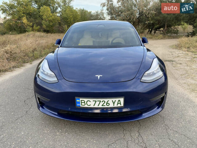 Синій Тесла Модель 3, об'ємом двигуна 0 л та пробігом 92 тис. км за 16300 $, фото 1 на Automoto.ua