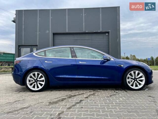 Синий Тесла Модель 3, объемом двигателя 0 л и пробегом 53 тыс. км за 20500 $, фото 8 на Automoto.ua