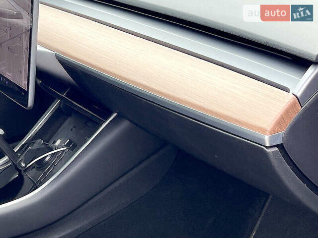 Синий Тесла Модель 3, объемом двигателя 0 л и пробегом 118 тыс. км за 21000 $, фото 17 на Automoto.ua