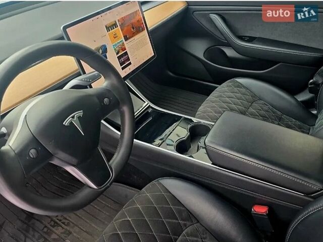 Синій Тесла Модель 3, об'ємом двигуна 0 л та пробігом 70 тис. км за 14900 $, фото 3 на Automoto.ua