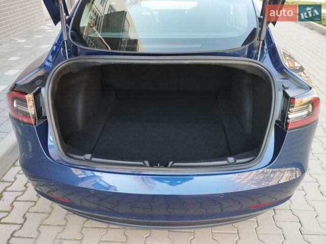 Синий Тесла Модель 3, объемом двигателя 0 л и пробегом 124 тыс. км за 14800 $, фото 13 на Automoto.ua