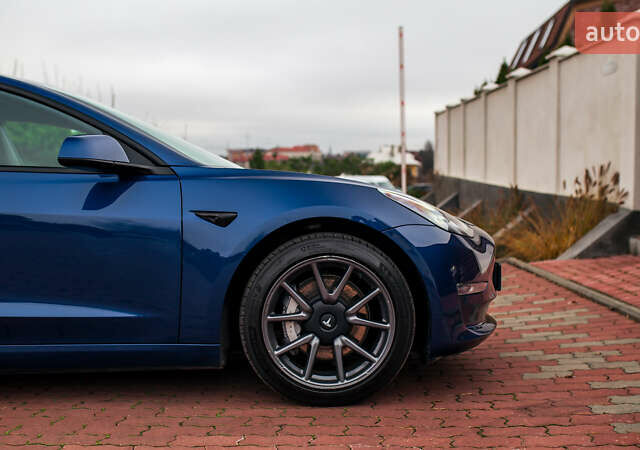 Синий Тесла Модель 3, объемом двигателя 0 л и пробегом 77 тыс. км за 18999 $, фото 12 на Automoto.ua