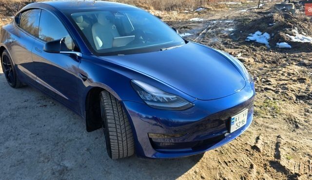 Синий Тесла Модель 3, объемом двигателя 0 л и пробегом 97 тыс. км за 16600 $, фото 1 на Automoto.ua