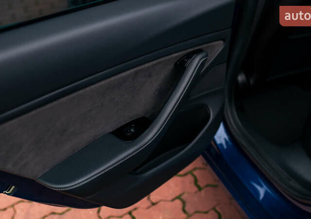 Синий Тесла Модель 3, объемом двигателя 0 л и пробегом 77 тыс. км за 18999 $, фото 22 на Automoto.ua