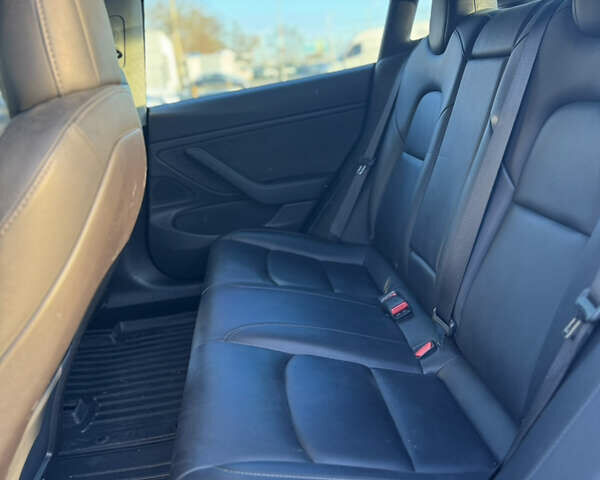 Синий Тесла Модель 3, объемом двигателя 0 л и пробегом 98 тыс. км за 15500 $, фото 24 на Automoto.ua