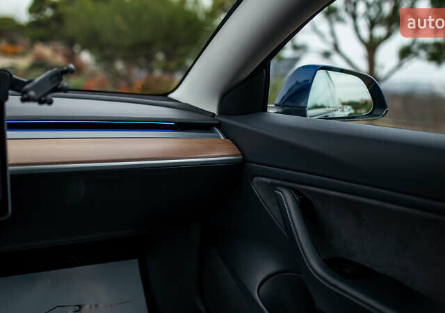 Синій Тесла Модель 3, об'ємом двигуна 0 л та пробігом 77 тис. км за 19999 $, фото 30 на Automoto.ua