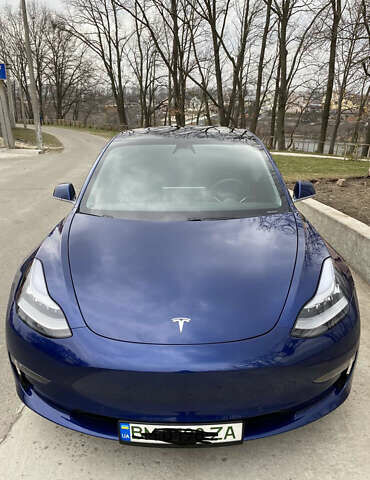 Синий Тесла Модель 3, объемом двигателя 0 л и пробегом 40 тыс. км за 35000 $, фото 2 на Automoto.ua