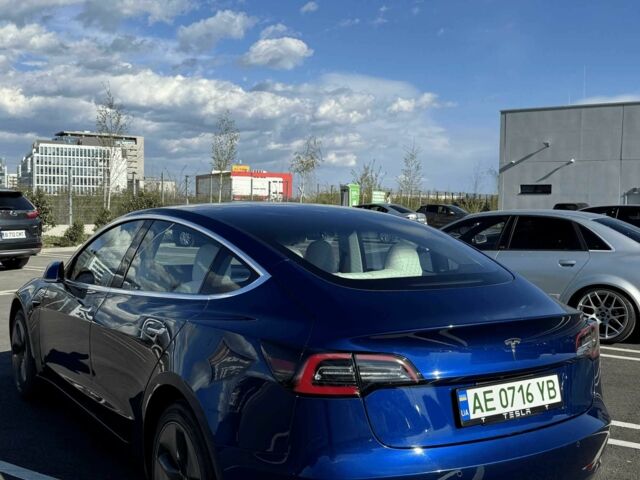 Синий Тесла Модель 3, объемом двигателя 0 л и пробегом 62 тыс. км за 16500 $, фото 7 на Automoto.ua