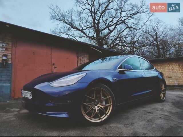 Синий Тесла Модель 3, объемом двигателя 0 л и пробегом 88 тыс. км за 18500 $, фото 15 на Automoto.ua