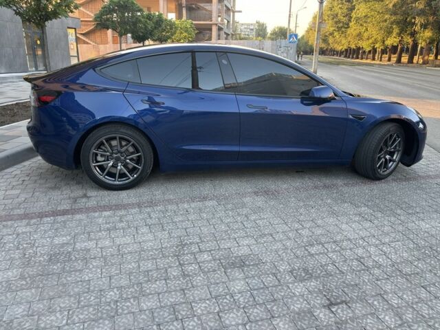 Синий Тесла Модель 3, объемом двигателя 0 л и пробегом 118 тыс. км за 16000 $, фото 7 на Automoto.ua