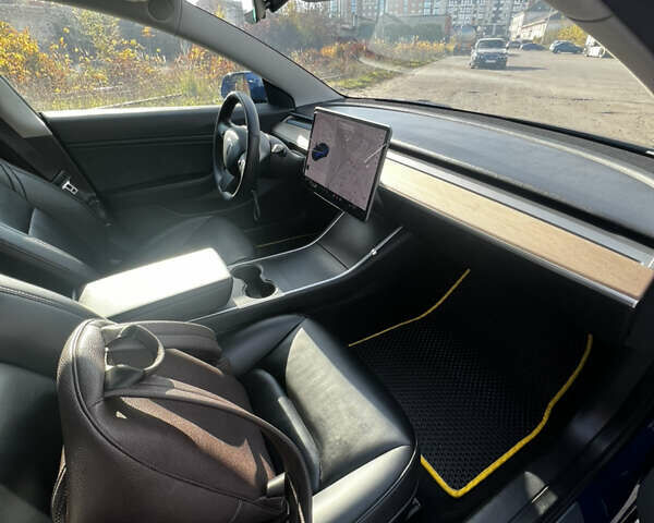Синий Тесла Модель 3, объемом двигателя 0 л и пробегом 93 тыс. км за 21000 $, фото 15 на Automoto.ua