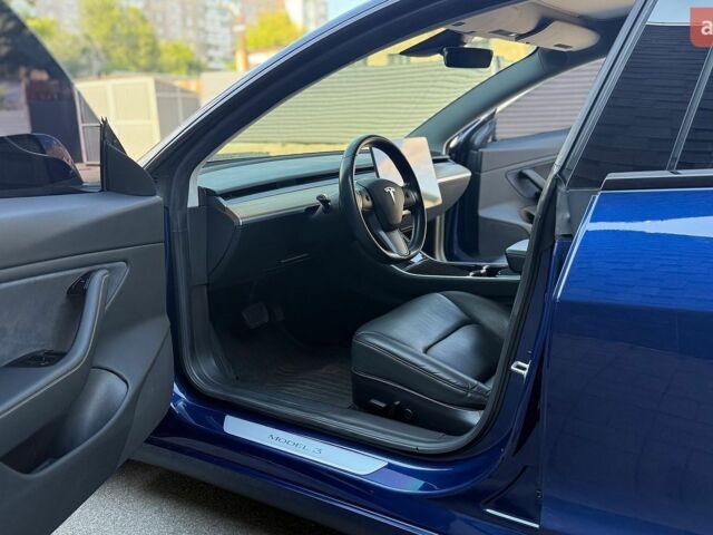 Синій Тесла Модель 3, об'ємом двигуна 0 л та пробігом 135 тис. км за 16500 $, фото 22 на Automoto.ua