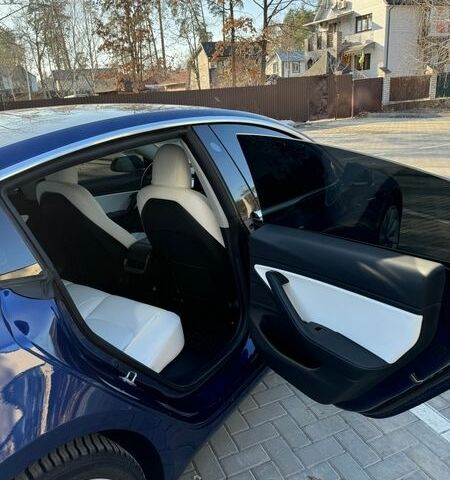 Синий Тесла Модель 3, объемом двигателя 0 л и пробегом 65 тыс. км за 18900 $, фото 24 на Automoto.ua