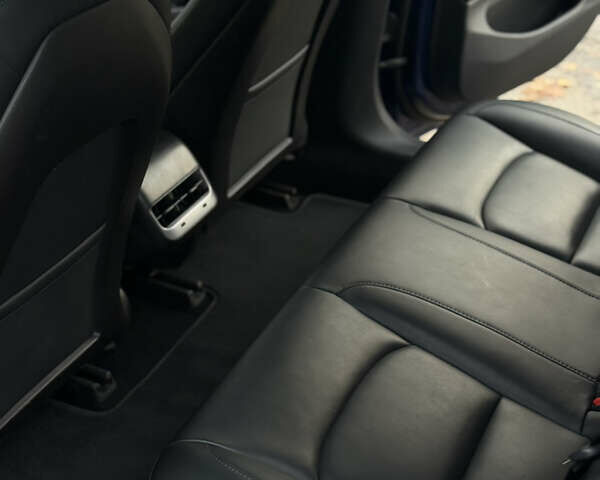 Синій Тесла Модель 3, об'ємом двигуна 0 л та пробігом 111 тис. км за 15000 $, фото 12 на Automoto.ua