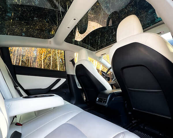 Синий Тесла Модель 3, объемом двигателя 0 л и пробегом 160 тыс. км за 16999 $, фото 19 на Automoto.ua