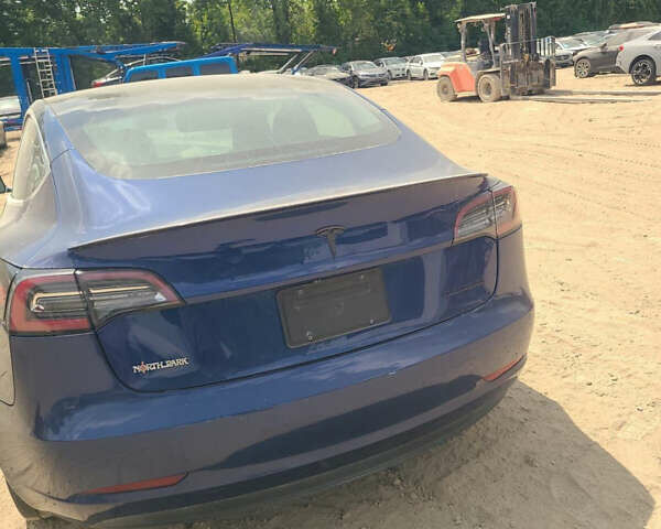 Синий Тесла Модель 3, объемом двигателя 0 л и пробегом 130 тыс. км за 13800 $, фото 1 на Automoto.ua