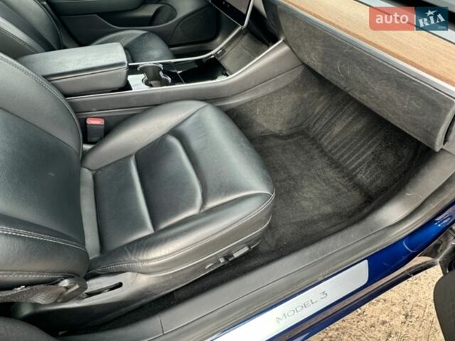 Синій Тесла Модель 3, об'ємом двигуна 0 л та пробігом 135 тис. км за 15500 $, фото 14 на Automoto.ua
