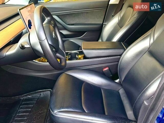 Синий Тесла Модель 3, объемом двигателя 0 л и пробегом 147 тыс. км за 18000 $, фото 5 на Automoto.ua