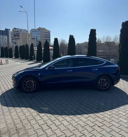 Синий Тесла Модель 3, объемом двигателя 0 л и пробегом 67 тыс. км за 17500 $, фото 5 на Automoto.ua