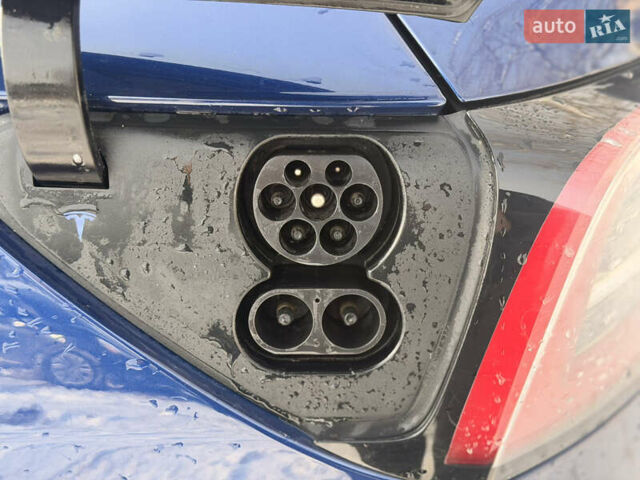 Синий Тесла Модель 3, объемом двигателя 0 л и пробегом 135 тыс. км за 21000 $, фото 8 на Automoto.ua