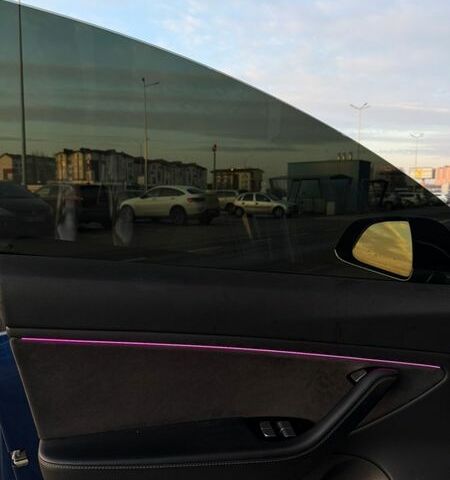 Синий Тесла Модель 3, объемом двигателя 0 л и пробегом 103 тыс. км за 19300 $, фото 11 на Automoto.ua