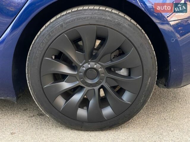 Синий Тесла Модель 3, объемом двигателя 0 л и пробегом 124 тыс. км за 15800 $, фото 16 на Automoto.ua