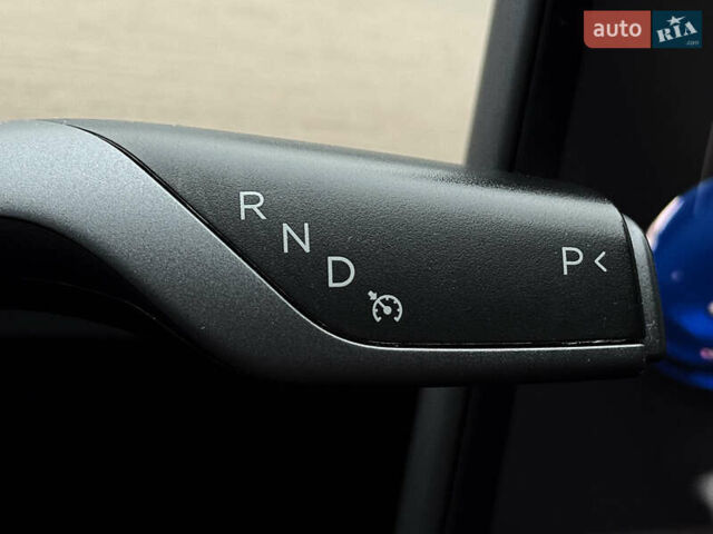 Синий Тесла Модель 3, объемом двигателя 0 л и пробегом 114 тыс. км за 19500 $, фото 29 на Automoto.ua