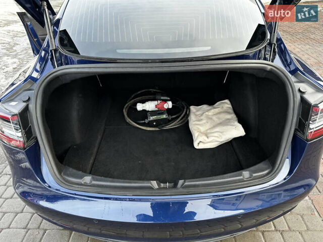 Синій Тесла Модель 3, об'ємом двигуна 0 л та пробігом 108 тис. км за 16400 $, фото 16 на Automoto.ua