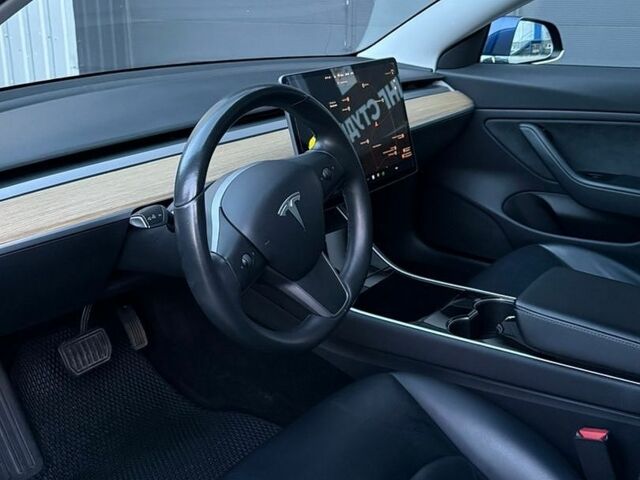 Синій Тесла Модель 3, об'ємом двигуна 0 л та пробігом 99 тис. км за 14500 $, фото 17 на Automoto.ua